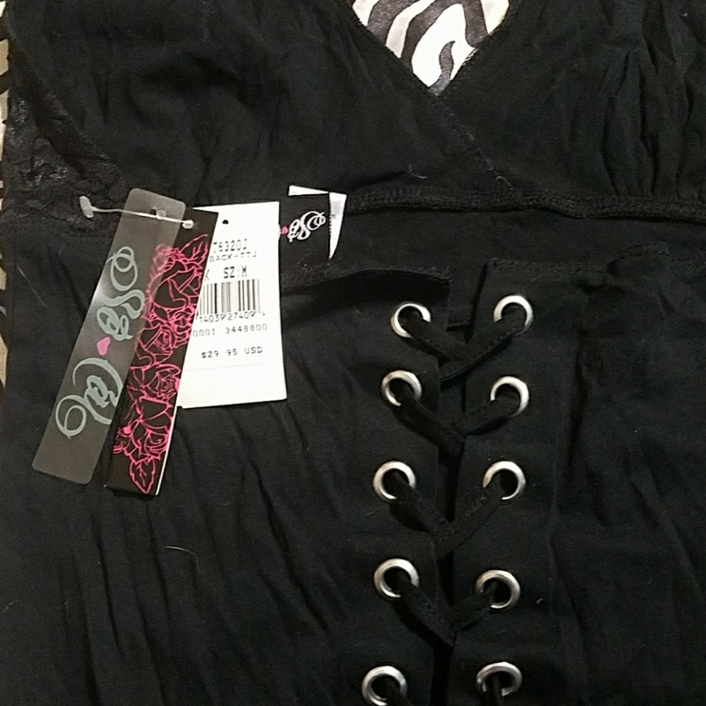 Nwt halter top - Picture 3 of 3
